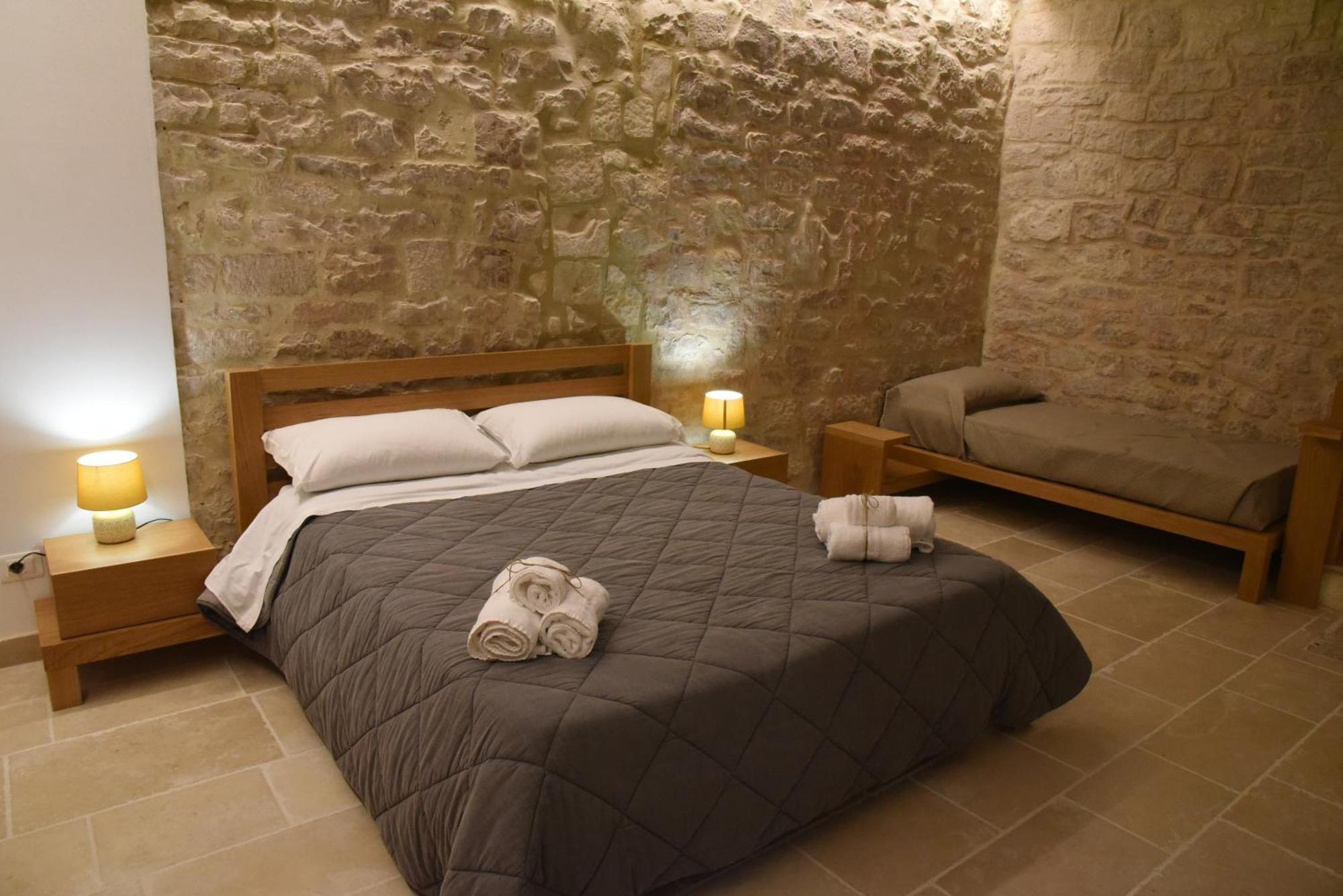 Altemura Suites Барі Екстер'єр фото