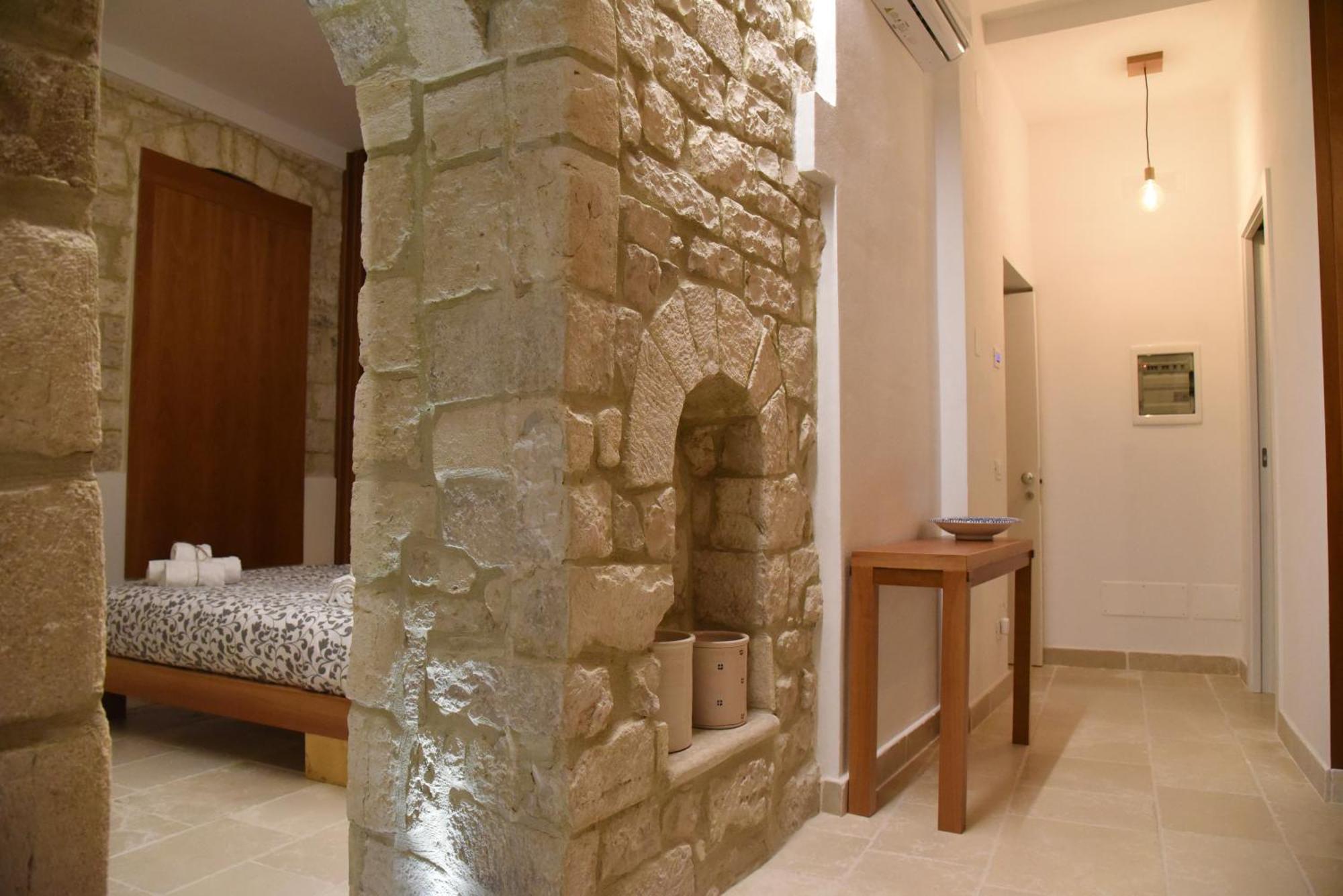 Altemura Suites Барі Екстер'єр фото